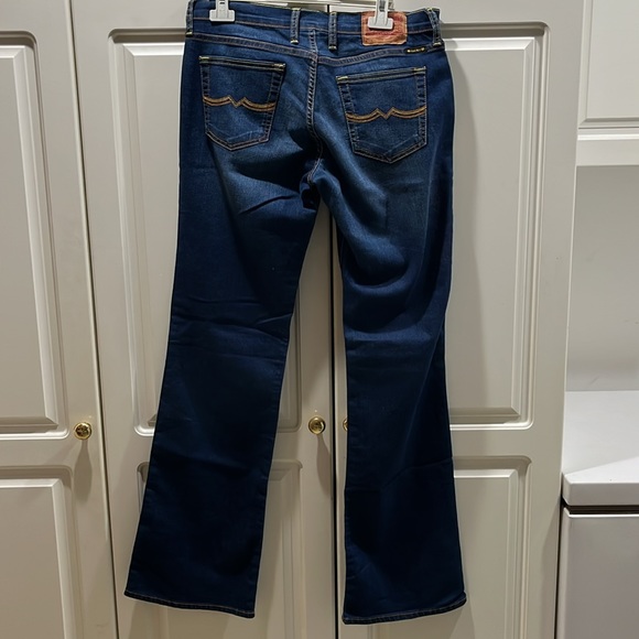 Lucky Brand Sweet N Low Bootcut Jeans - Picture 2 of 6